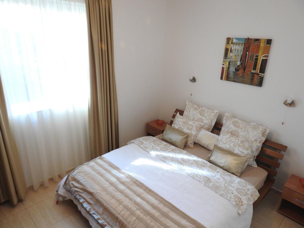 Golden Wave Apartment Sozopol Exterior foto