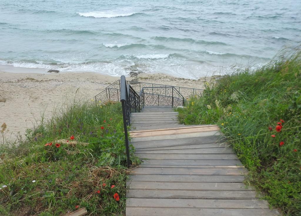 Golden Wave Apartment Sozopol Exterior foto